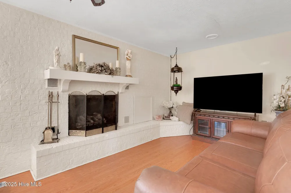 320 Pinecrest Drive Chadbourn, NC 28431