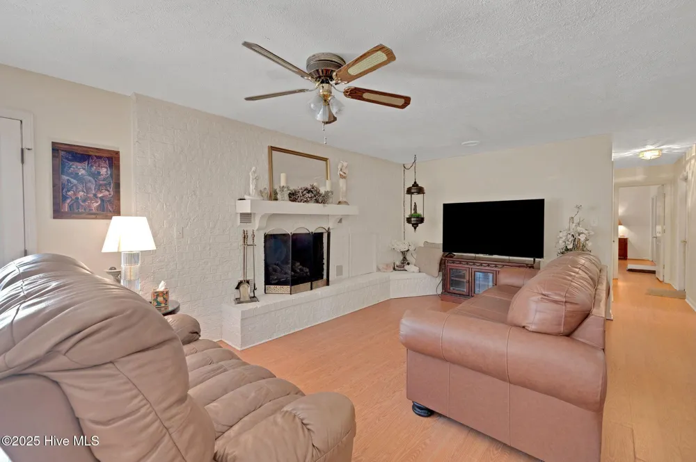 320 Pinecrest Drive Chadbourn, NC 28431
