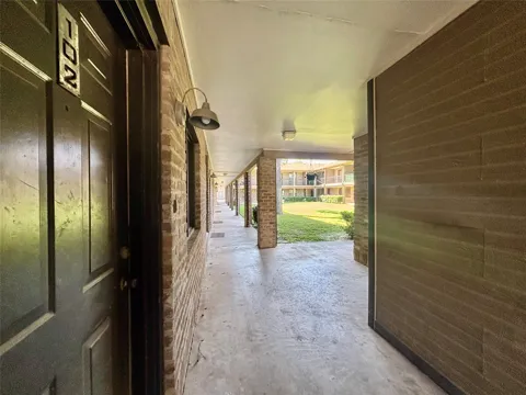 1226 Baylor Avenue