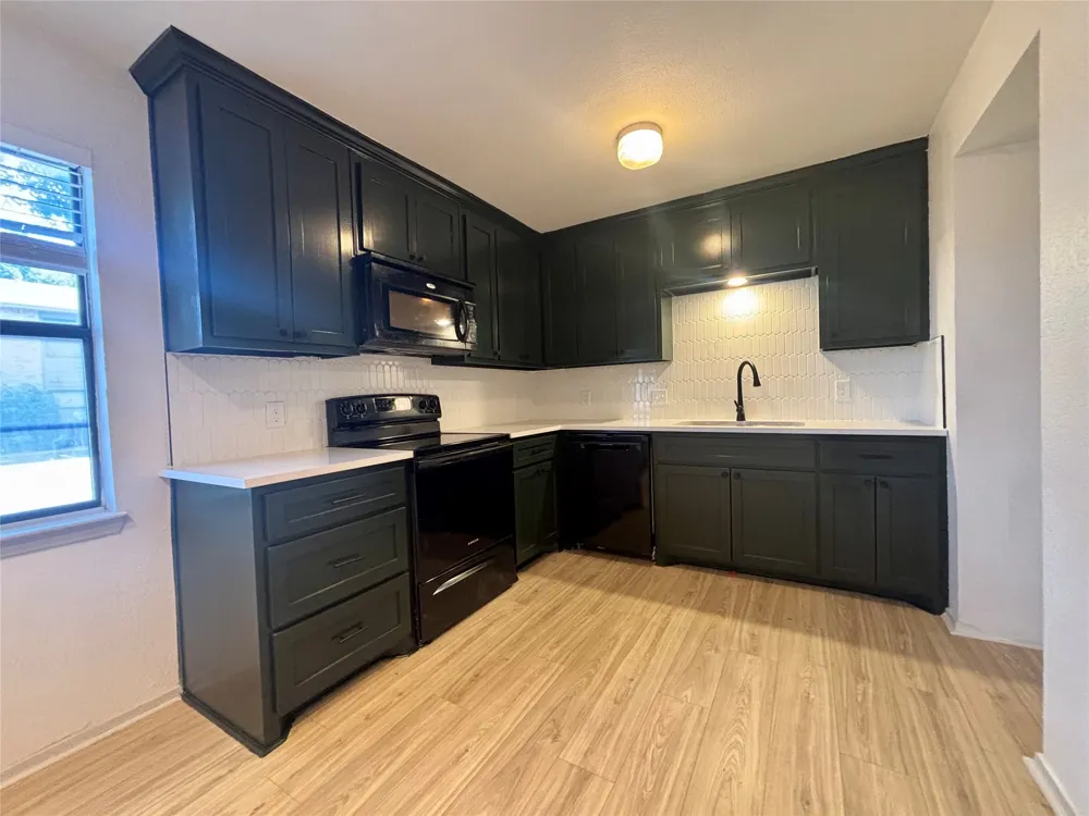 1226 Baylor Avenue Waco, TX 76706