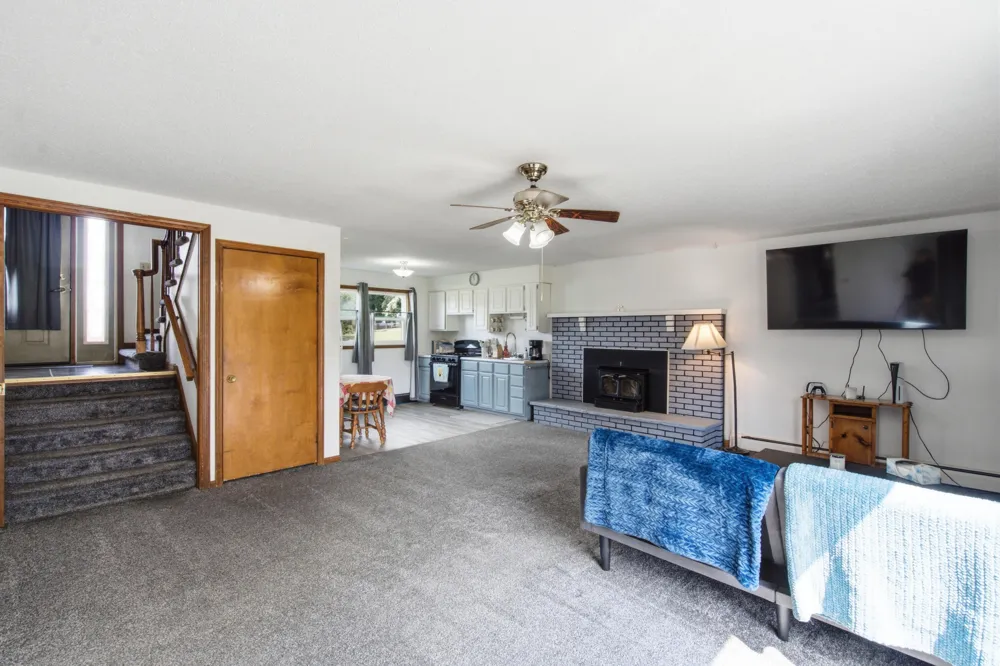 81611 White Oak Drive Decatur, MI 49045