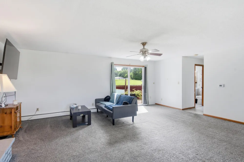 81611 White Oak Drive Decatur, MI 49045