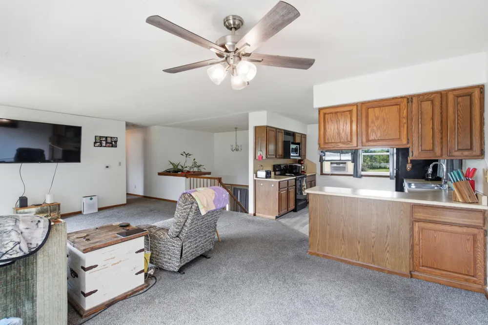 81611 White Oak Drive Decatur, MI 49045