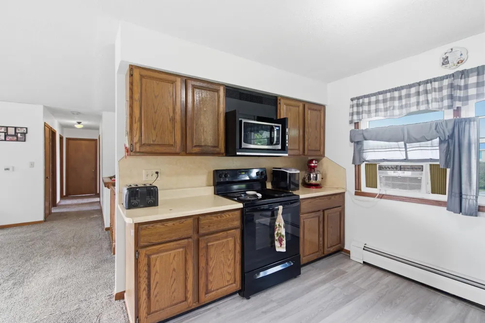 81611 White Oak Drive Decatur, MI 49045