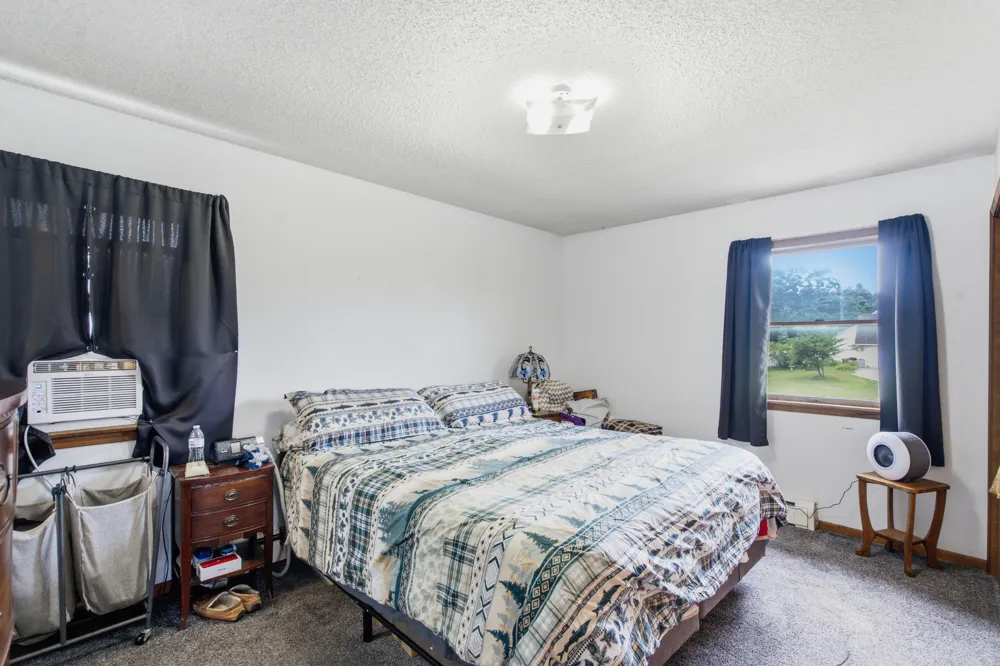 81611 White Oak Drive Decatur, MI 49045