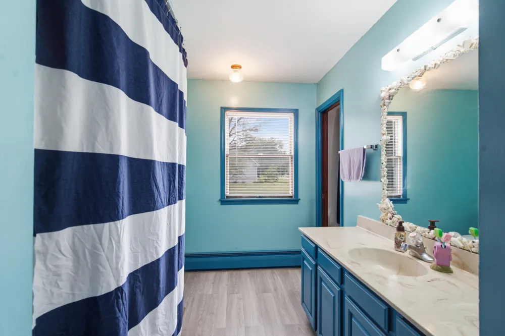 81611 White Oak Drive Decatur, MI 49045