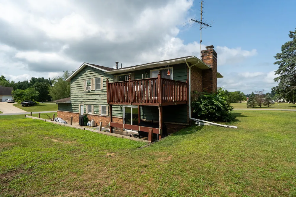 81611 White Oak Drive Decatur, MI 49045