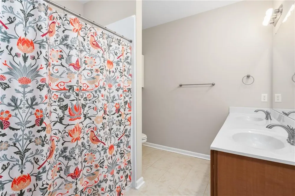 114 Starling Street Mebane, NC 27302
