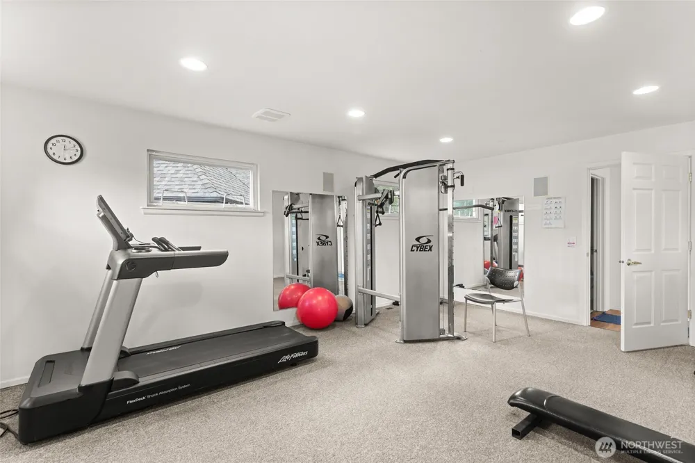 1600 121st Street SE #W106 Everett, WA 98208
