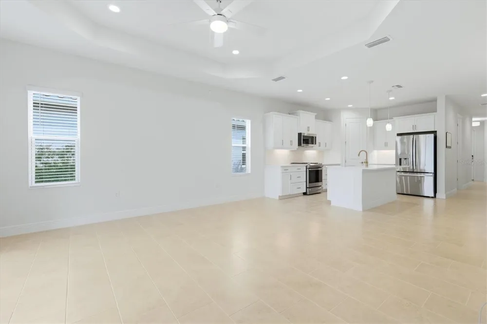 2605 STAR APPLE WAY Sarasota, FL 34240