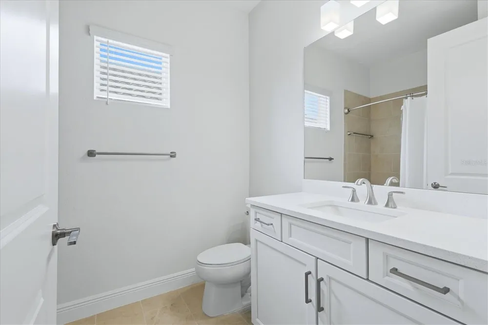 2605 STAR APPLE WAY Sarasota, FL 34240