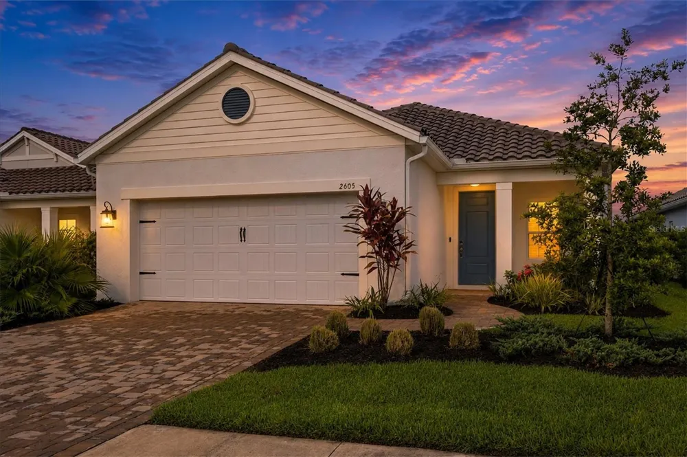 2605 STAR APPLE WAY Sarasota, FL 34240