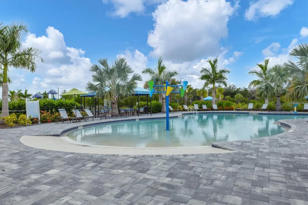 2605 STAR APPLE WAY Sarasota, FL 34240