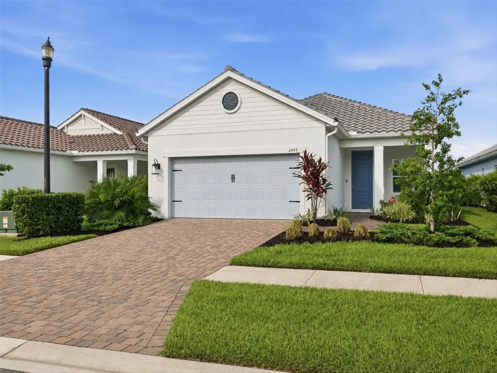 2605 STAR APPLE WAY Sarasota, FL 34240