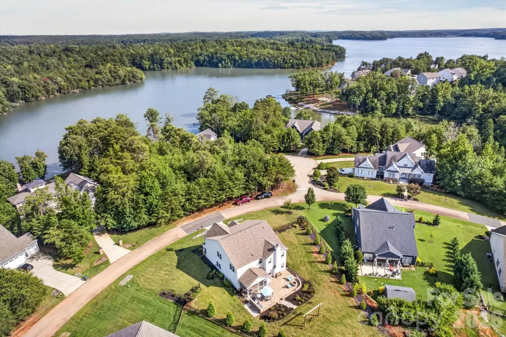 16184 Commodore Drive Lancaster, SC 29720