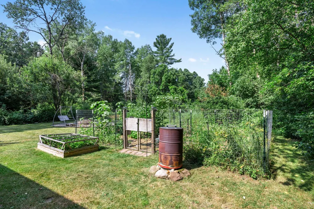 59425 State Highway 23 Sandstone, MN 55072