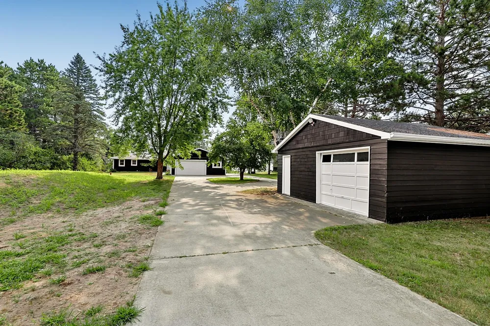 24130 County Road 4 Nisswa, MN 56468