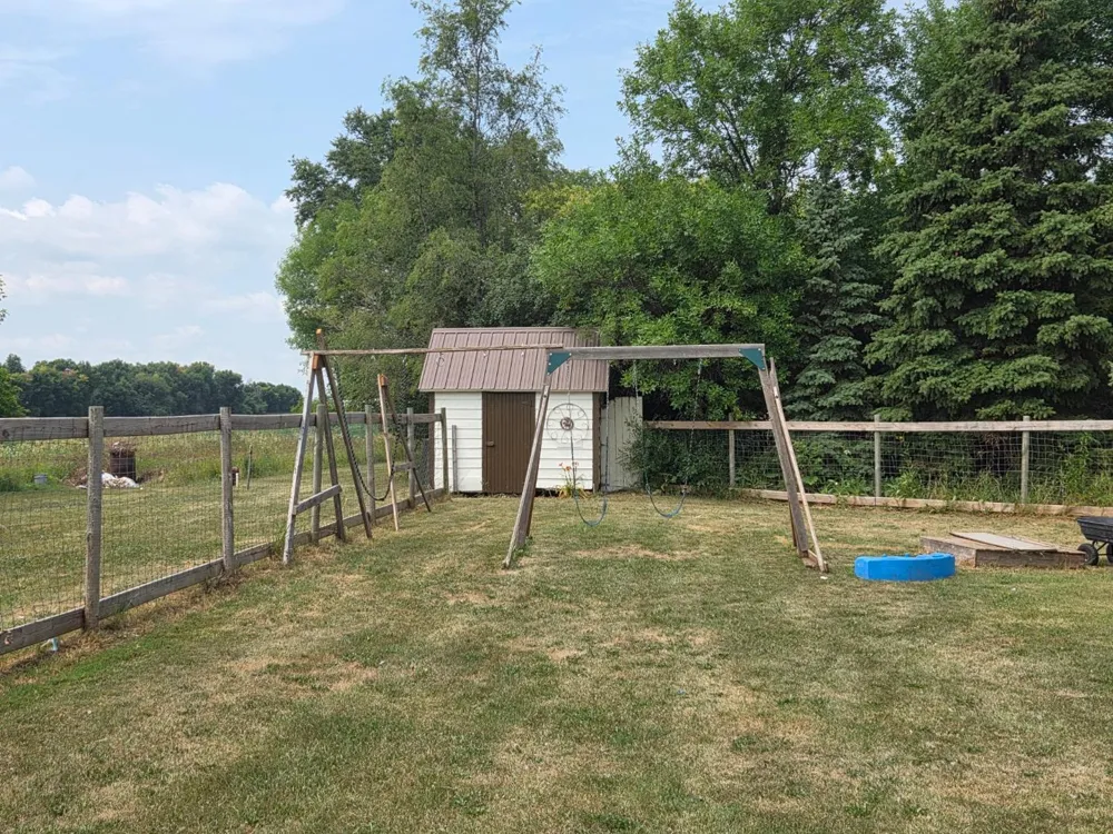 9861 147th Avenue SE Lidgerwood, ND 58053