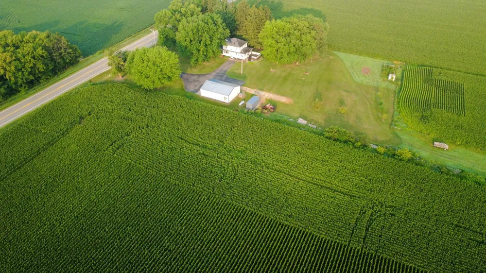 1722 US Highway 12 Hammond, WI 54015