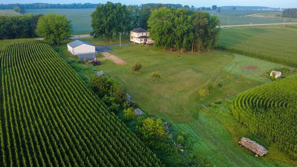 1722 US Highway 12 Hammond, WI 54015