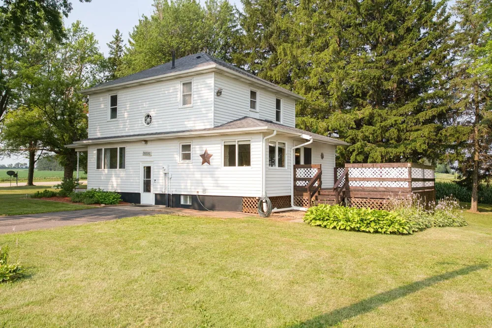 1722 US Highway 12 Hammond, WI 54015