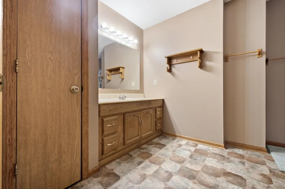 10878 Brent Drive Brainerd, MN 56401