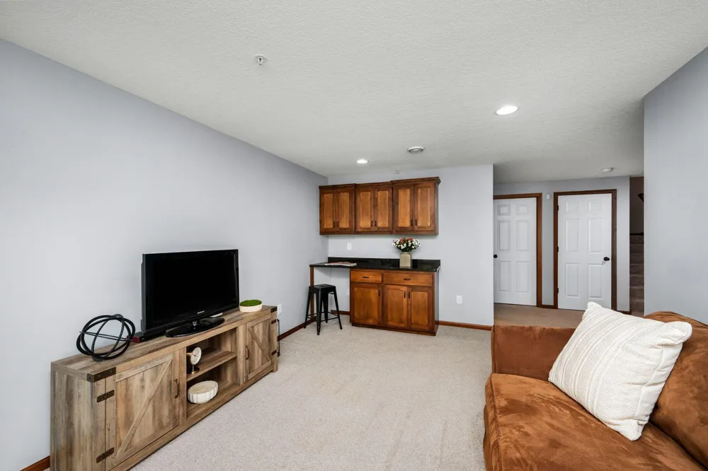 9531 Declaration Drive Chanhassen, MN 55317