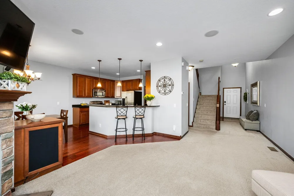 9531 Declaration Drive Chanhassen, MN 55317
