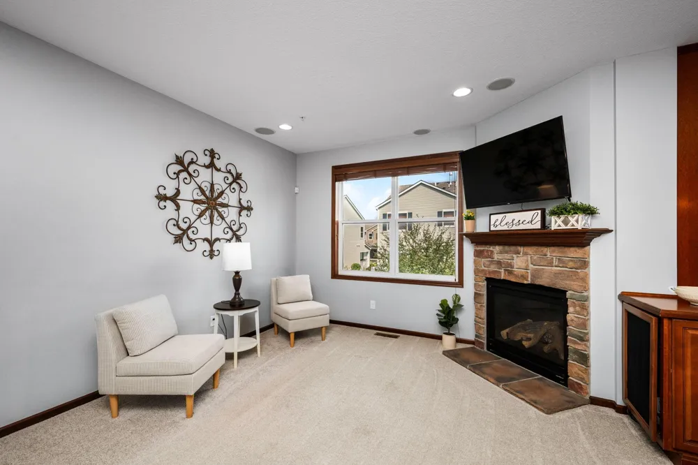 9531 Declaration Drive Chanhassen, MN 55317