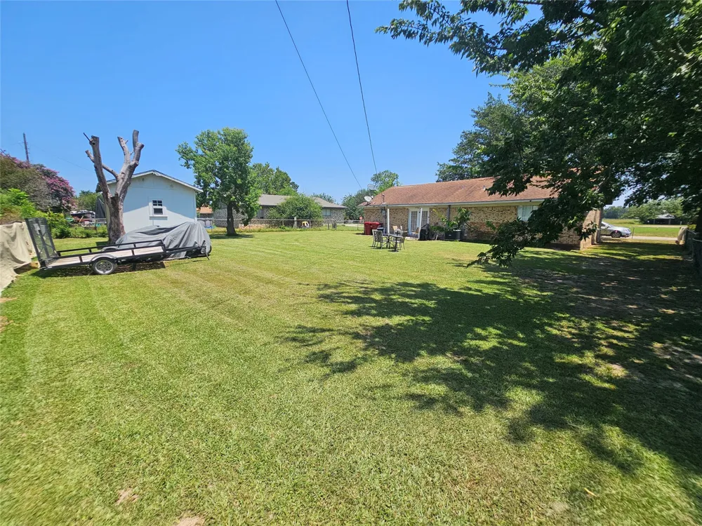 2102 Wimberly Drive Brookston, TX 75421