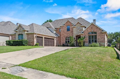 804 Bentwater Parkway