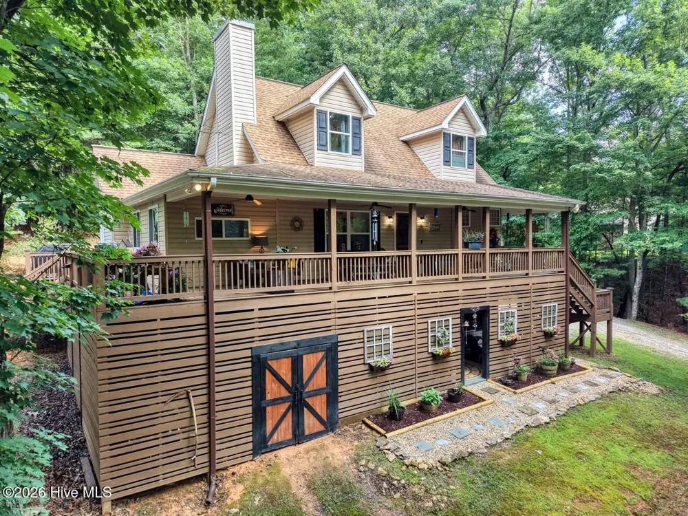 152 Lonesome Pine Trail Blairsville, GA 30512