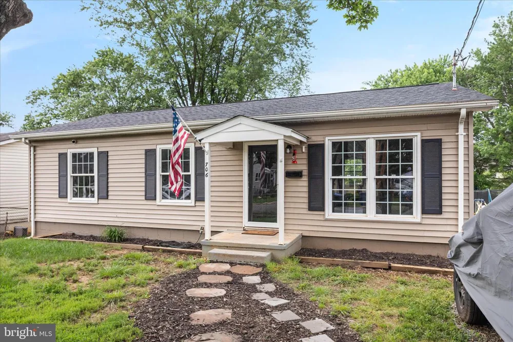 706 W 14TH STREET Front Royal, VA 22630