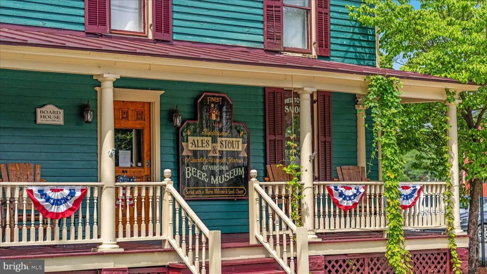 706 W 14TH STREET Front Royal, VA 22630