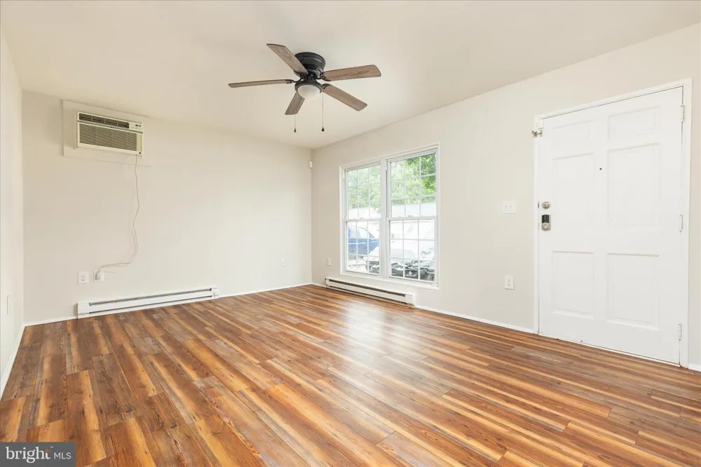 706 W 14TH STREET Front Royal, VA 22630