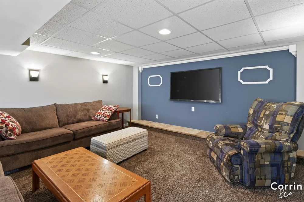 2741 Plainfield Avenue NE Grand Rapids, MI 49505