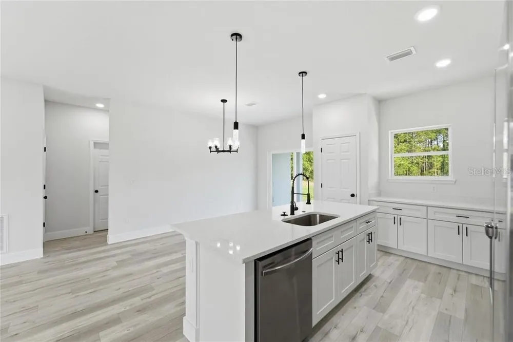 3286 W CRANDON DRIVE Citrus Springs, FL 34433