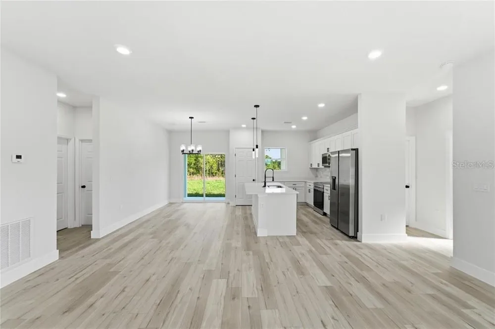 3286 W CRANDON DRIVE Citrus Springs, FL 34433