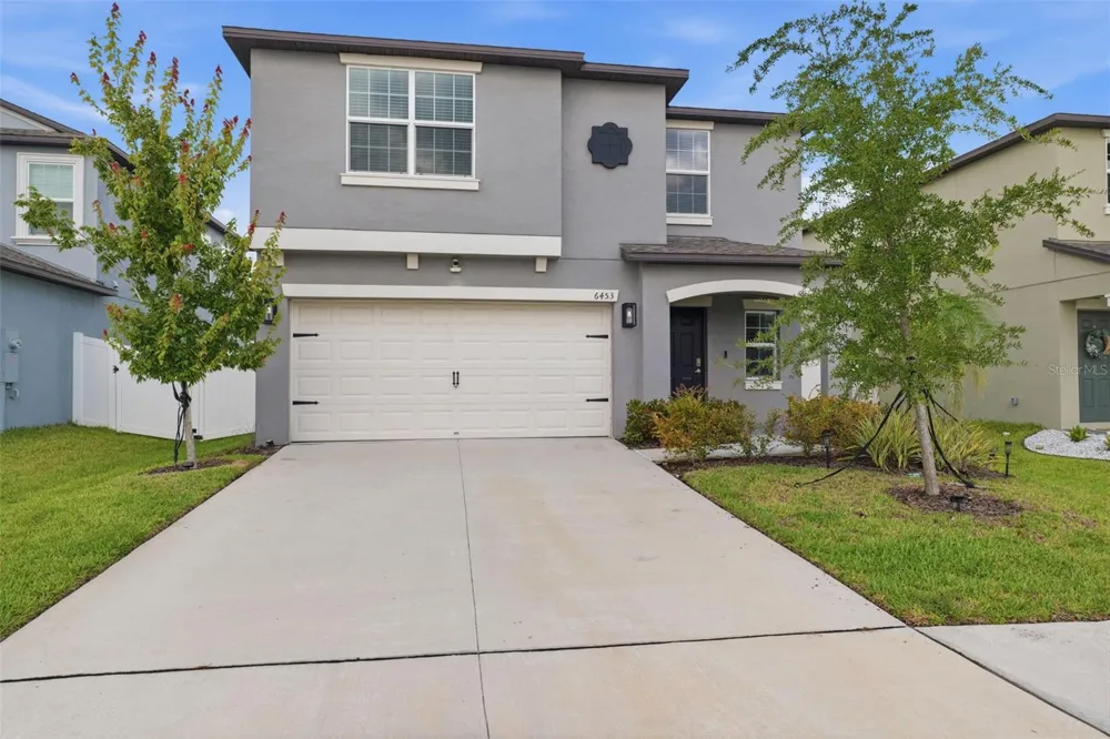 6453 BACK FORTY LOOP Zephyrhills, FL 33541