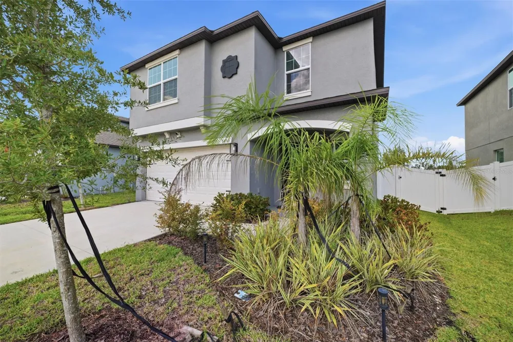 6453 BACK FORTY LOOP Zephyrhills, FL 33541