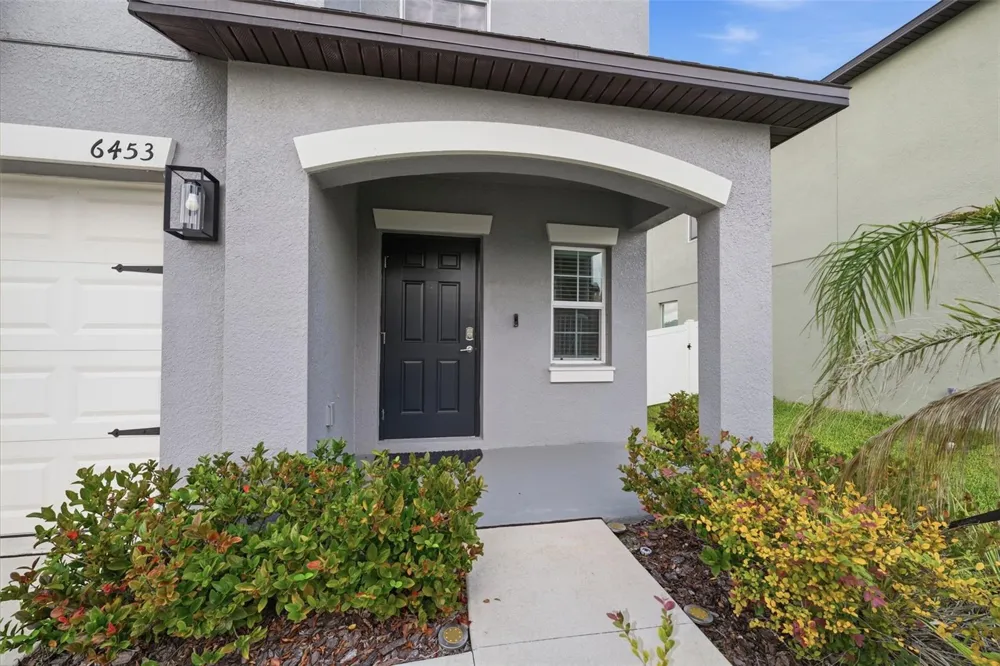 6453 BACK FORTY LOOP Zephyrhills, FL 33541
