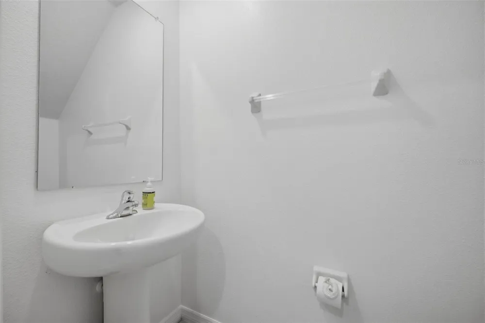6453 BACK FORTY LOOP Zephyrhills, FL 33541
