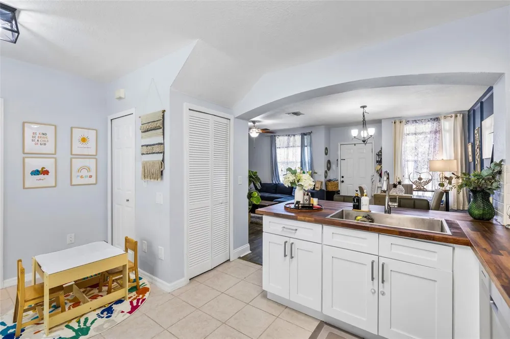 6105 OLIVEDALE DRIVE Riverview, FL 33578