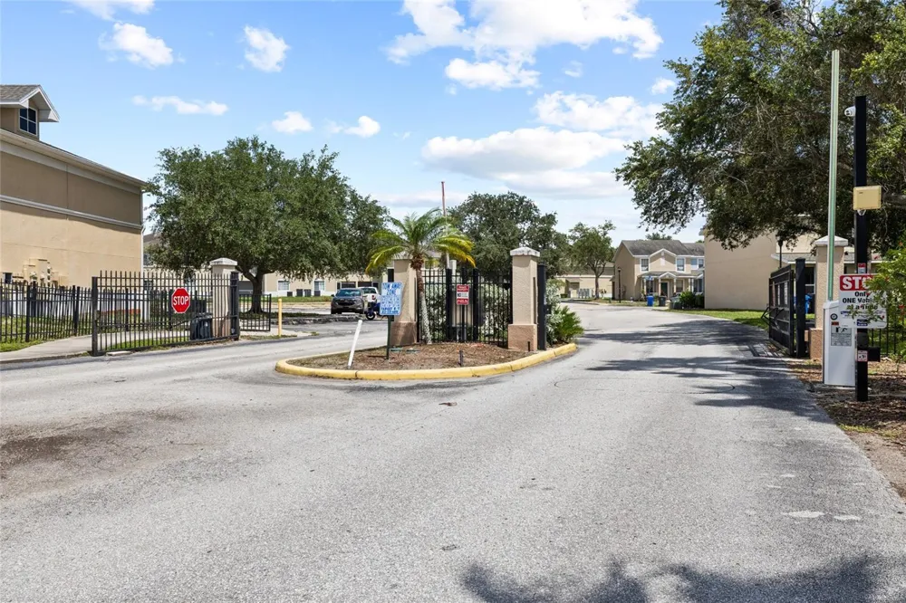 6105 OLIVEDALE DRIVE Riverview, FL 33578