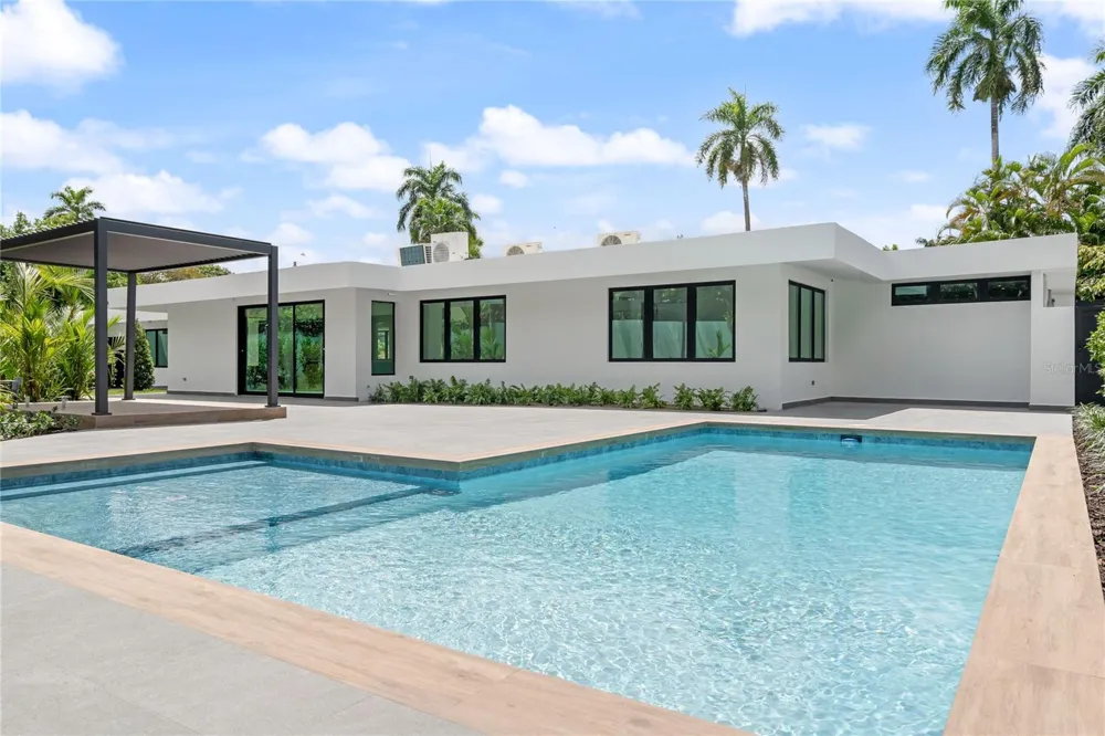 D-1 SUN VALLEY Guaynabo, PR 00966