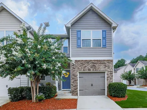 3353 Blue Springs Walk NW