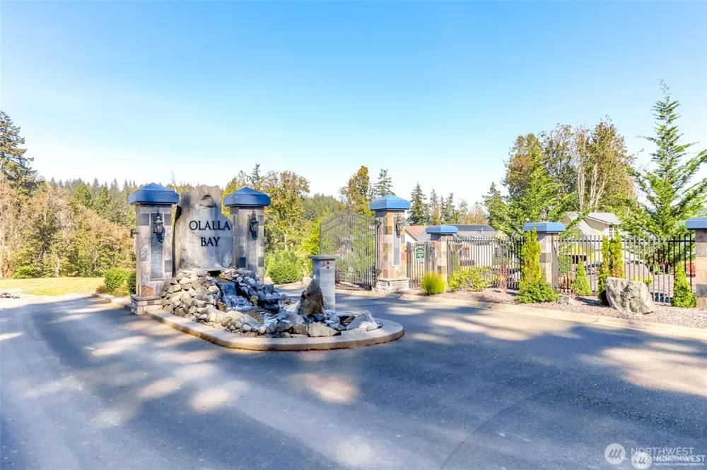 14295 Olalla Crest Lane SE Olalla, WA 98359