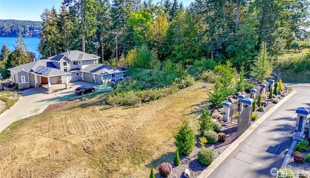 14295 Olalla Crest Lane SE Olalla, WA 98359