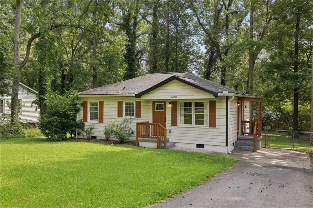 6385 Lobelia Road SW Mableton, GA 30126