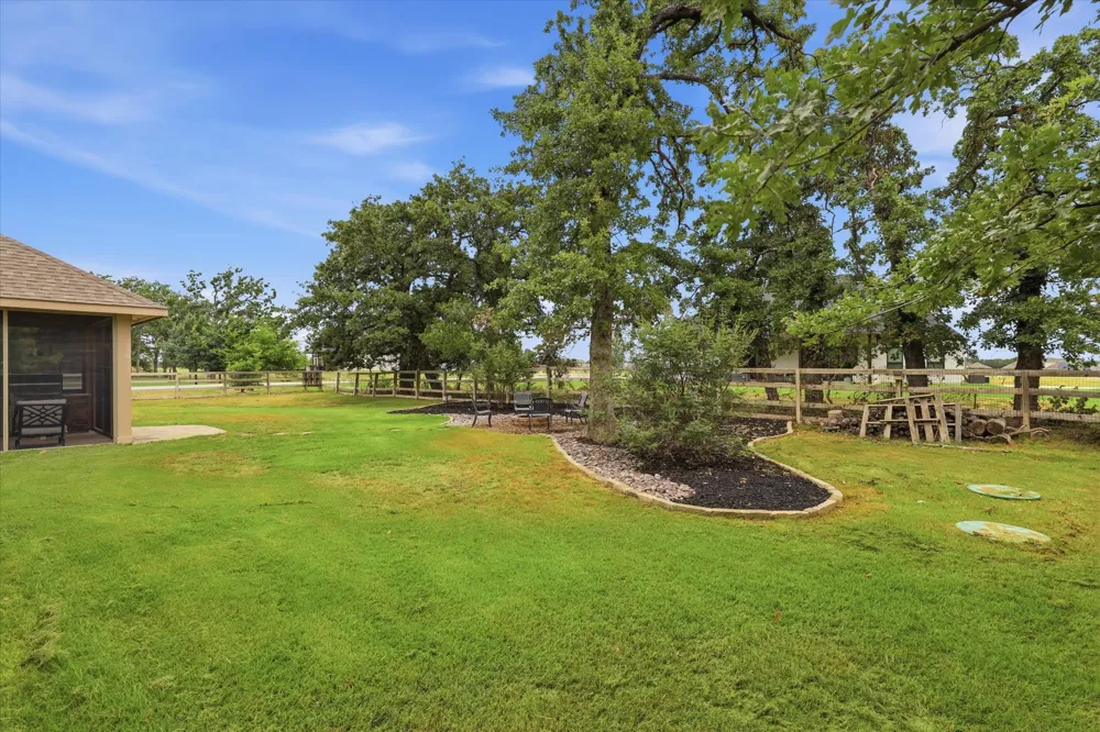 127 Dogwood Drive Krugerville, TX 76227